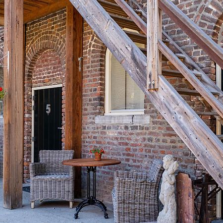 Hoeve De Binnenplaets Schimmert Luaran gambar