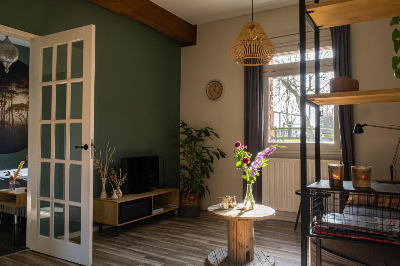 Hoeve De Binnenplaets Schimmert Luaran gambar