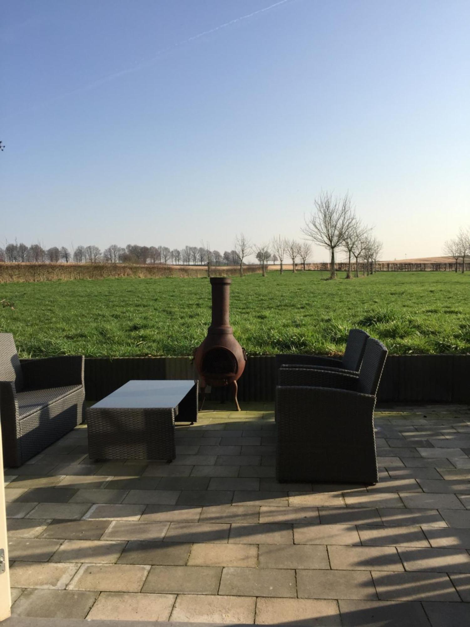 Hoeve De Binnenplaets Schimmert Luaran gambar