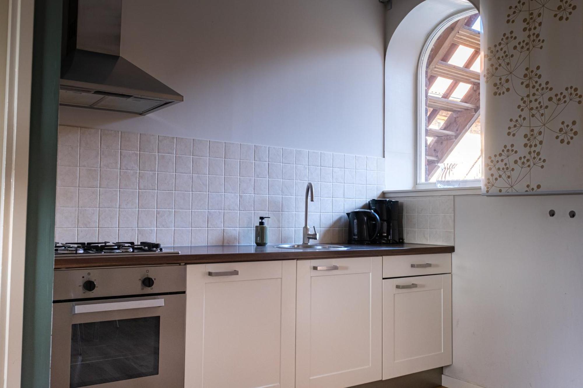 Hoeve De Binnenplaets Schimmert Bilik gambar