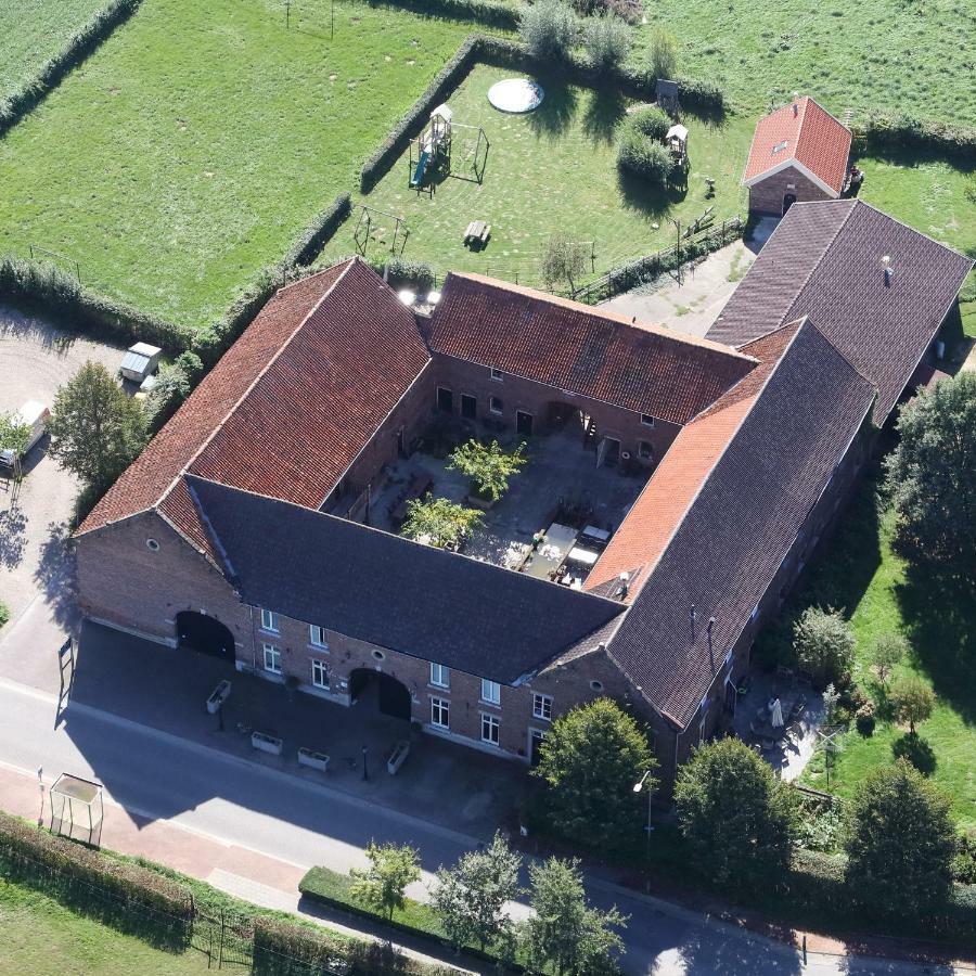 Hoeve De Binnenplaets Schimmert Luaran gambar
